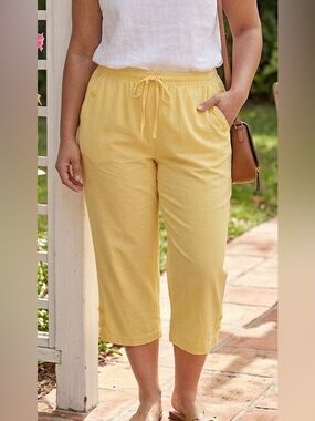 Kim Rogers Petite Yellow Textured Drawstring Capri Pants with Pockets SZ PL NWT